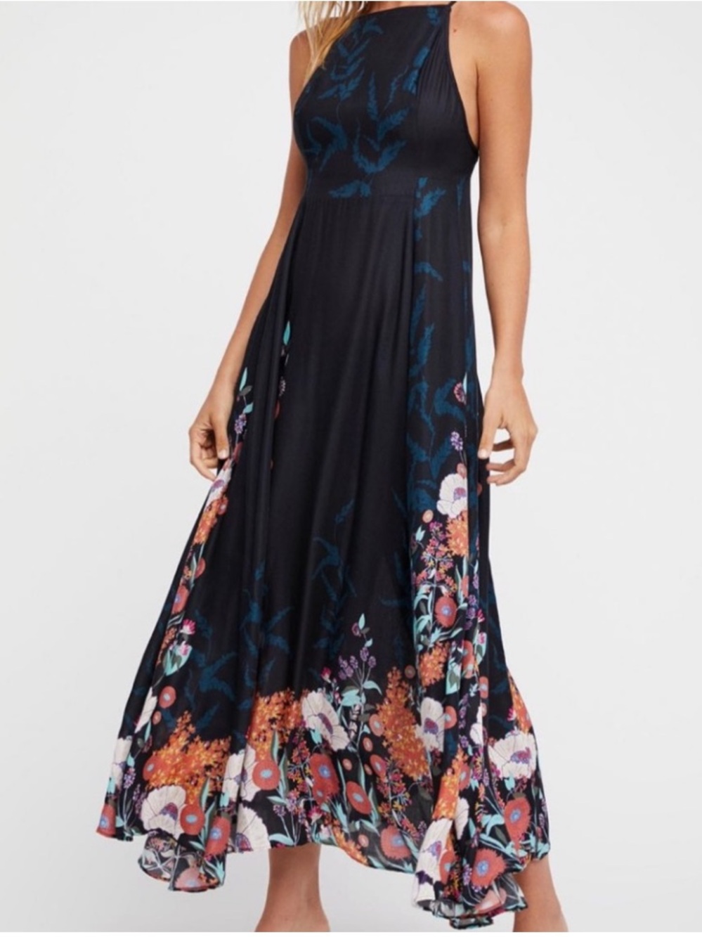 Free People Embrace It floral maxi dress. Size medium.